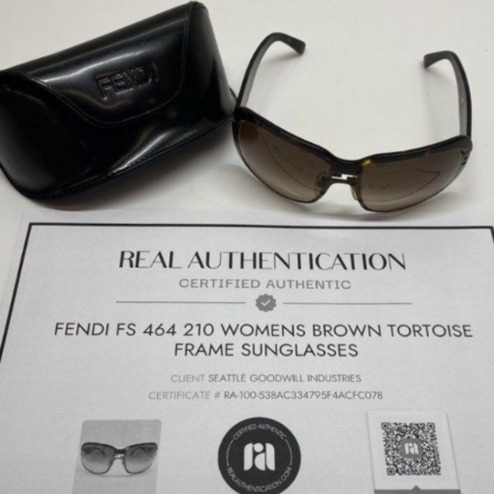 Fendi Women's Brown Gradient Sunglasses with Black Case